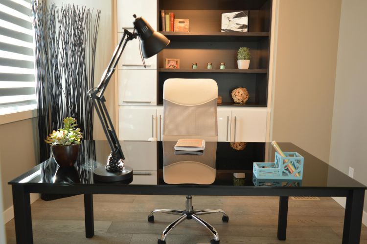 Creating a Cozy and Functional Home Office Must Have Features