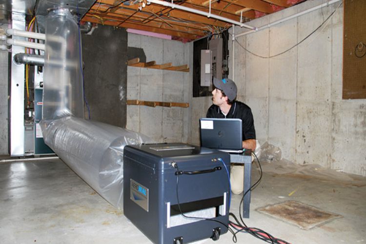 How Contractors Identify Energy Loss Through Duct Leaks