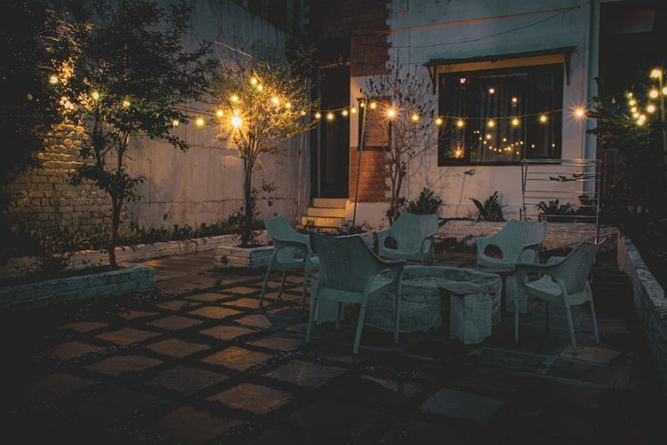 The Importance of a Well Lit Outdoor Space for Family Gatherings