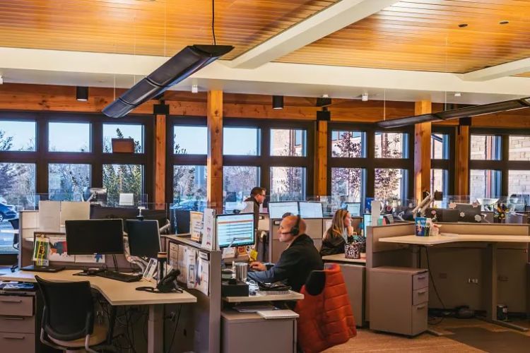 The Role of Coworking in Scaling a Business Without the Commitment of a Lease