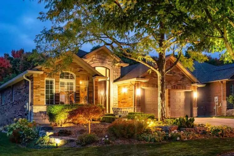 Why Garden Lights Matter for Curb Appeal