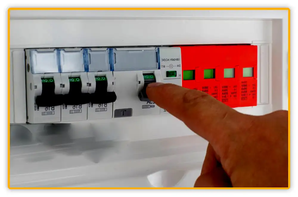 Tripped Circuit Breaker Tripped Circuit Breaker of AC
